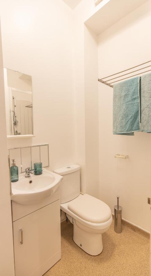 Cosy Modern Apartment, Grand Victorian Building, 5 Mins To Coventry City Centre 외부 사진